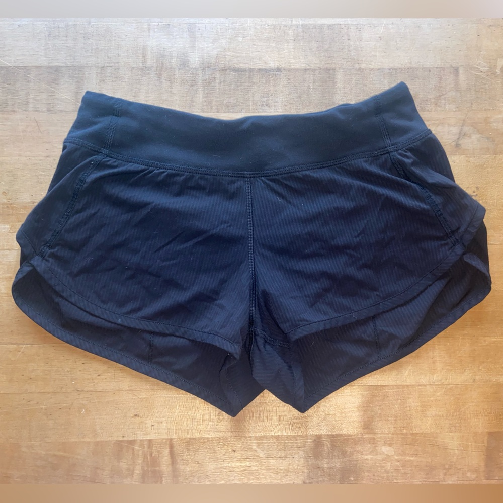 Lululemon Iviva speed up shorts